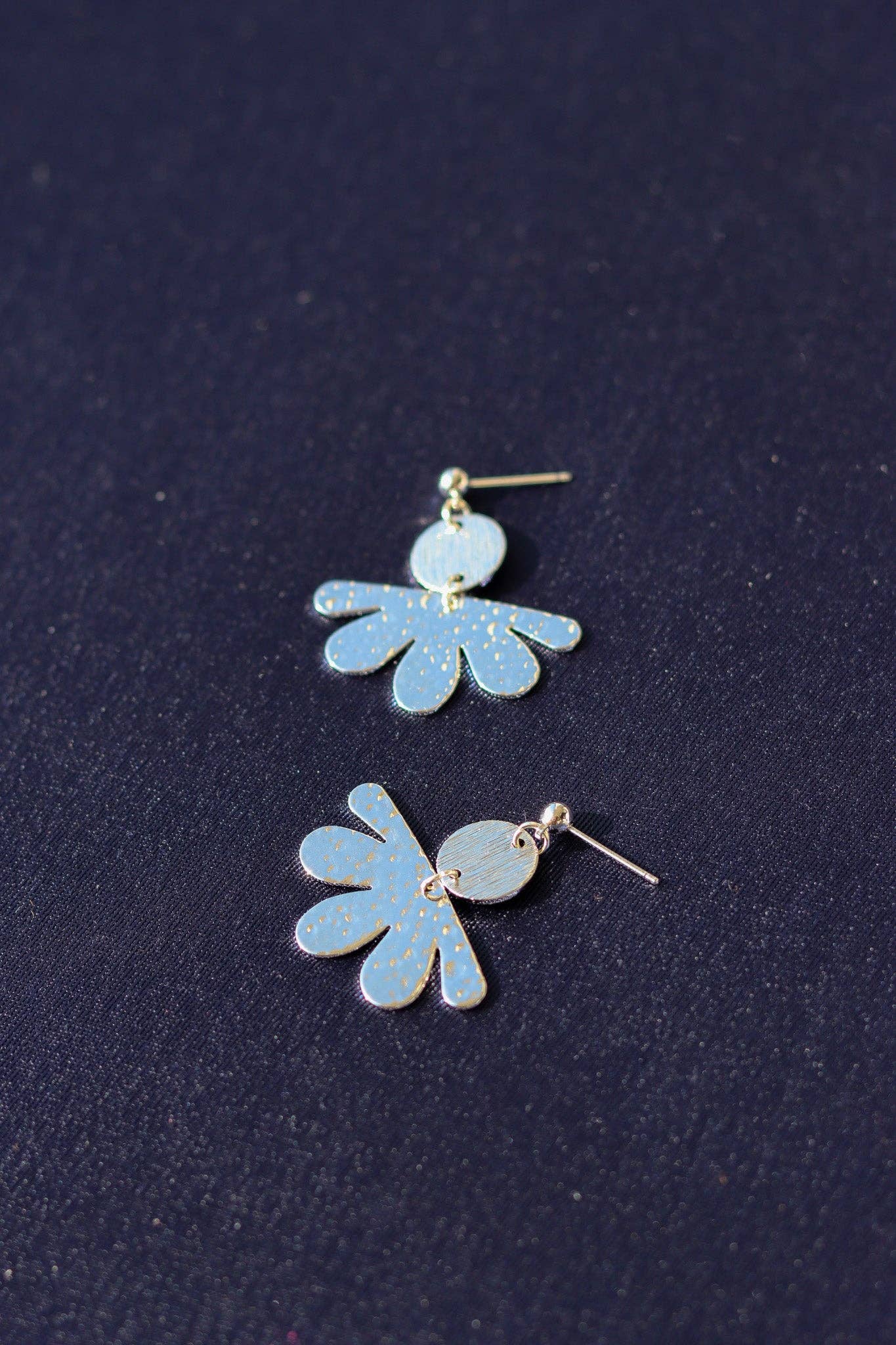 X GOLD-PLATED HALF FLOWER EARRINGS