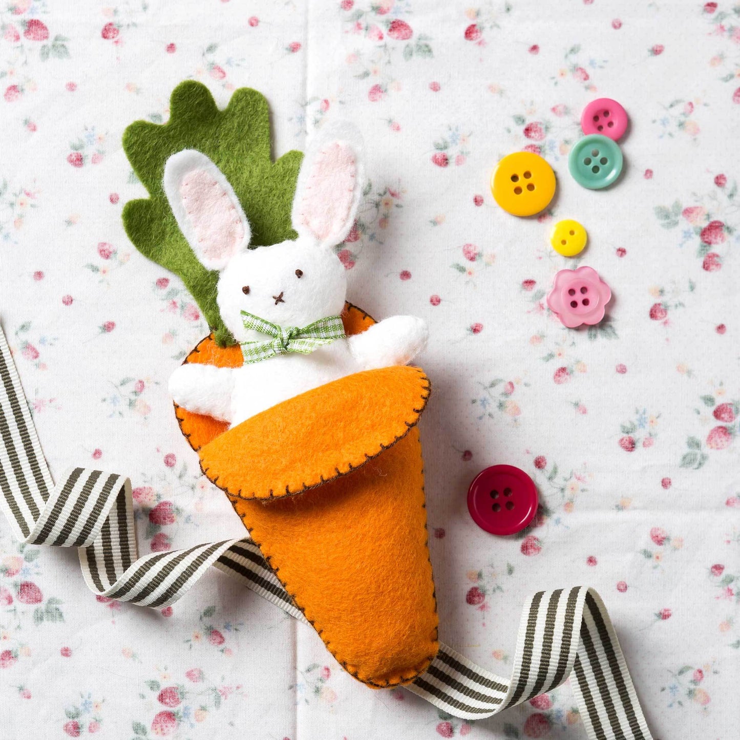 Corinne - Bunny in carrot bed- Felt Craft