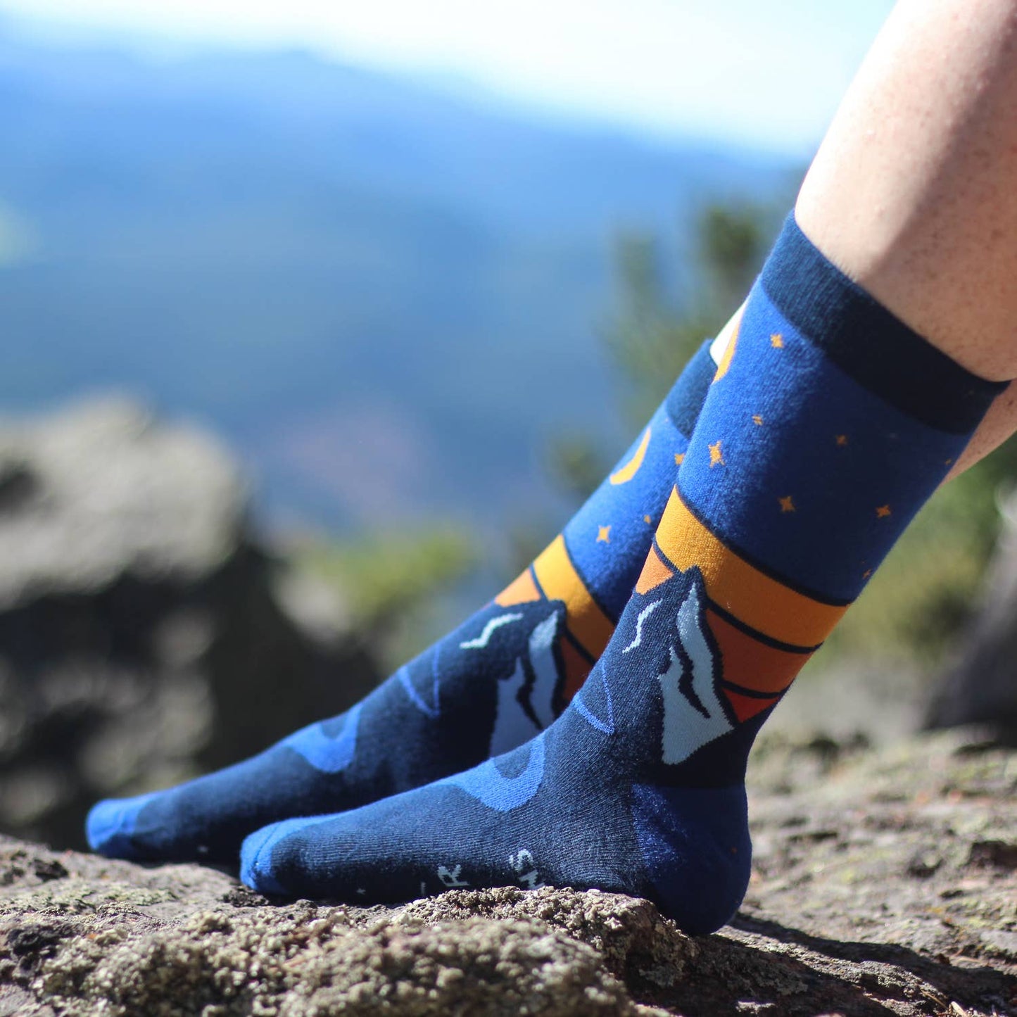 Lavley - I'd Rather Be In The Mountains Socks